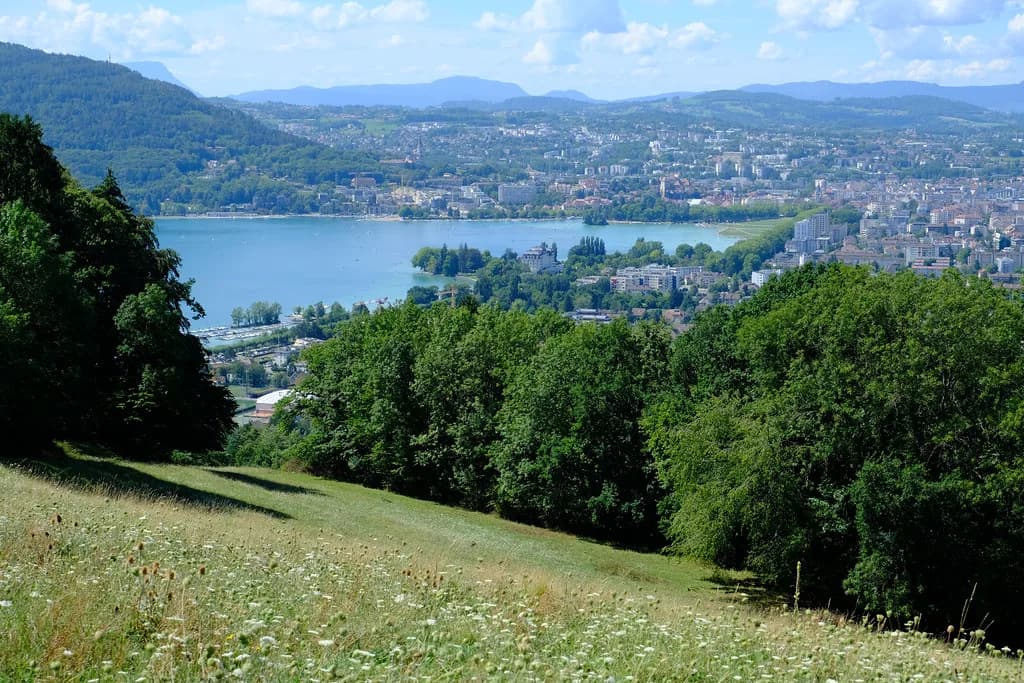 Annecy in August: Lake Days, Weather and Crowd Tips