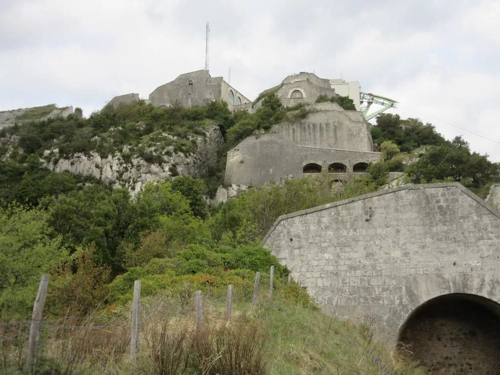 Bastille Grenoble: Visiting the Fort de la Bastille