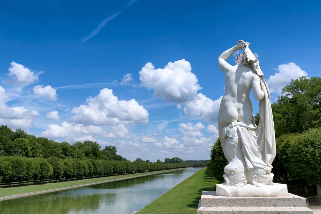 Best Time to Visit Fontainebleau: Season-by-Season Guide
