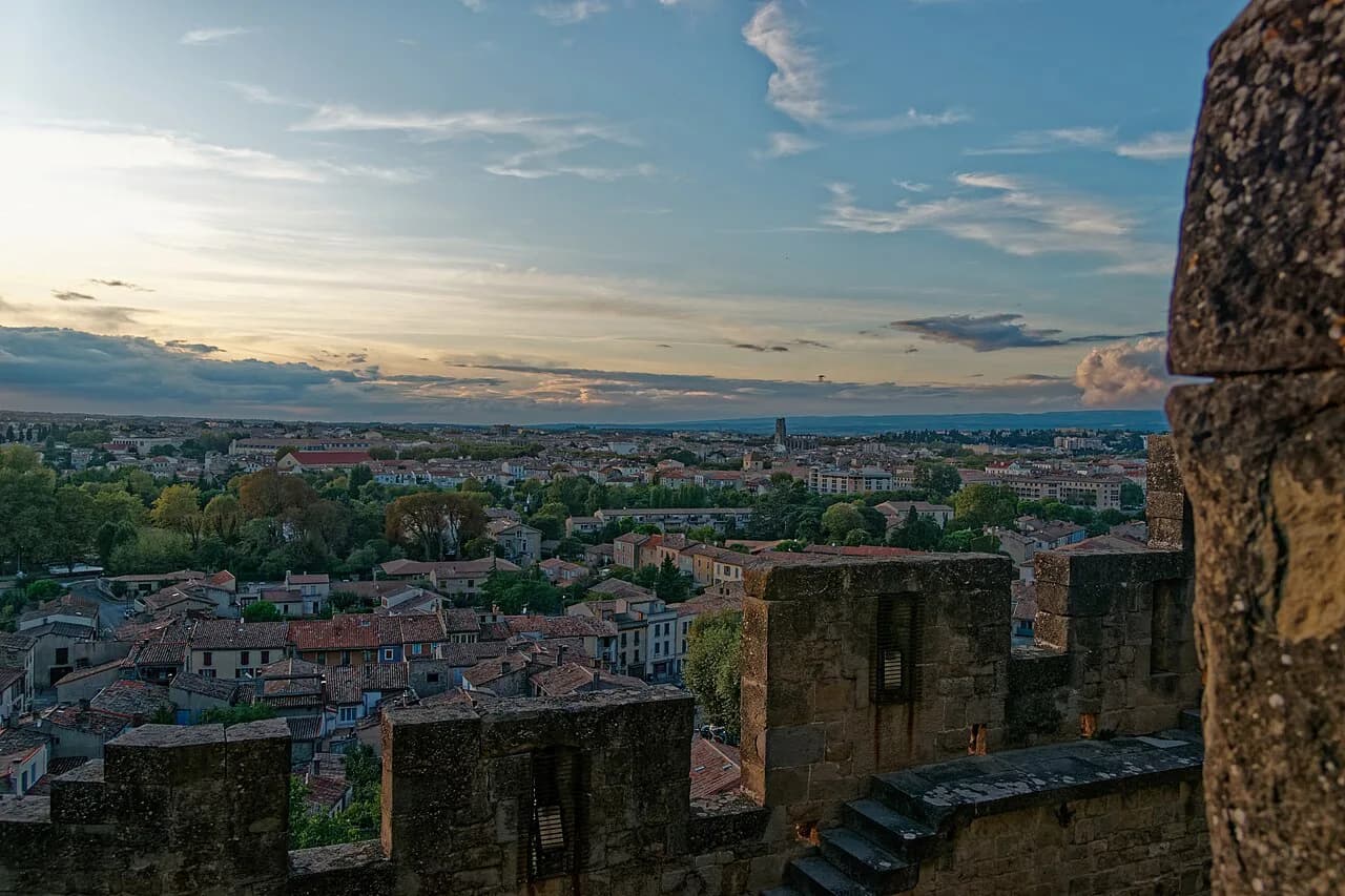 Carcassonne Old Town: Cité and Bastide Walking Guide