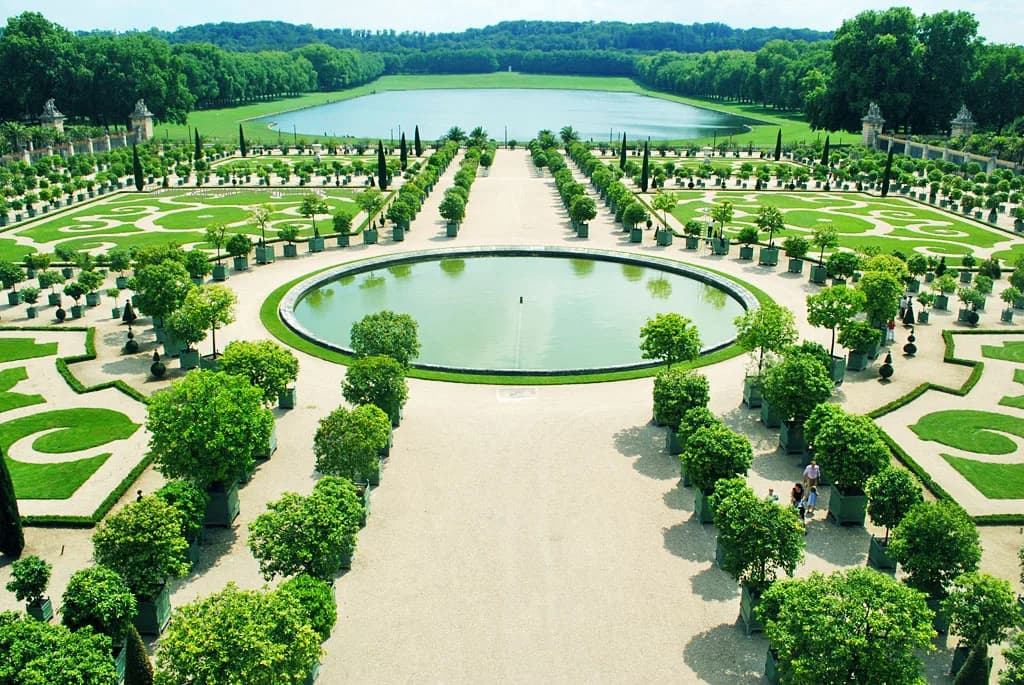 Gardens of Versailles: Layout, Groves and Tickets