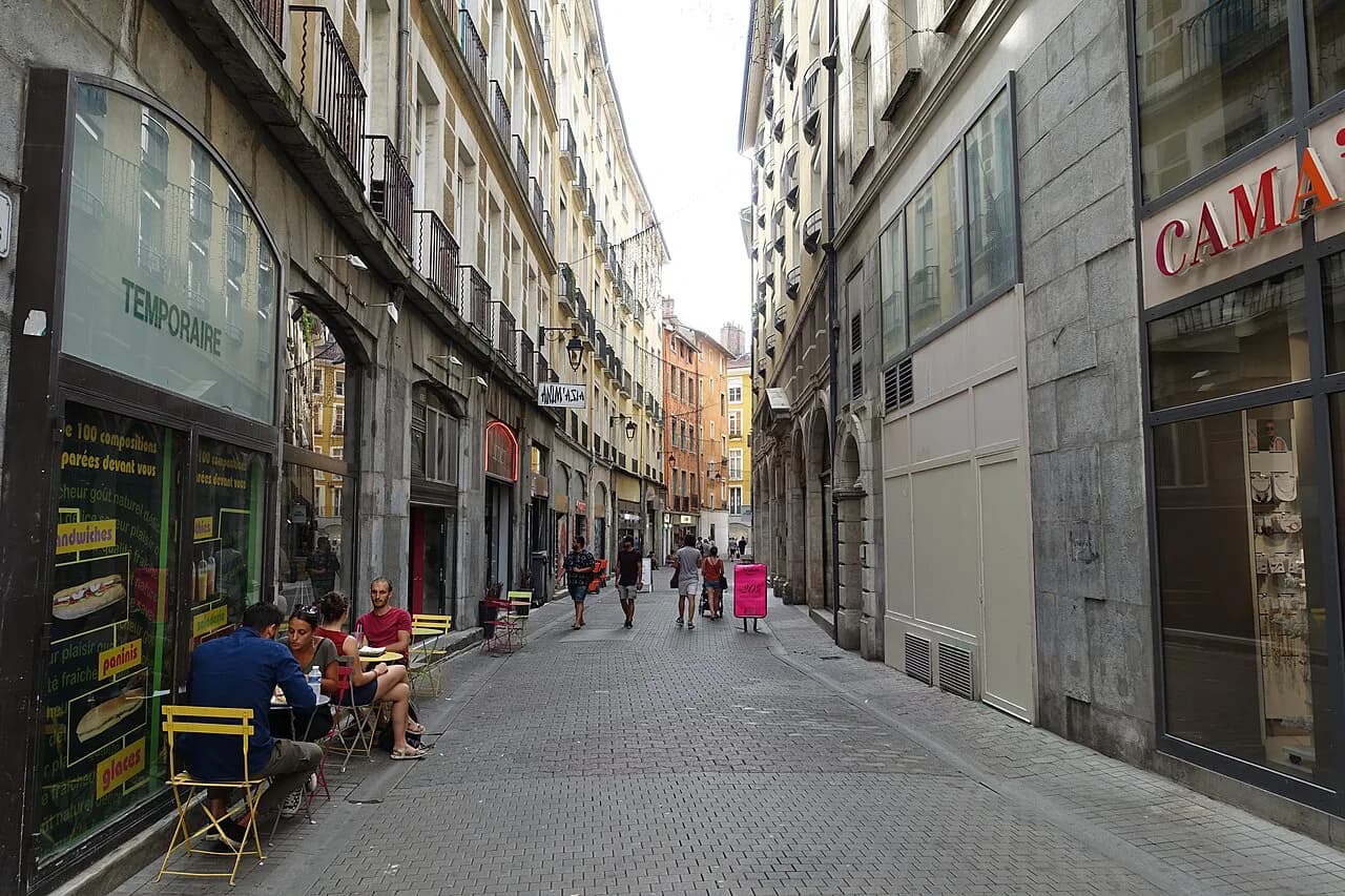 Grenoble Old Town: What to See on a Weekend Walk