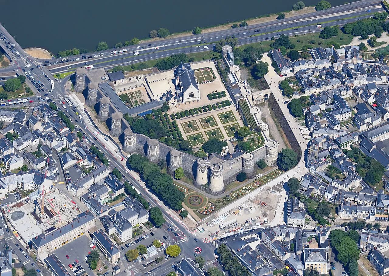Angers Attractions: 6 Visitor Guides