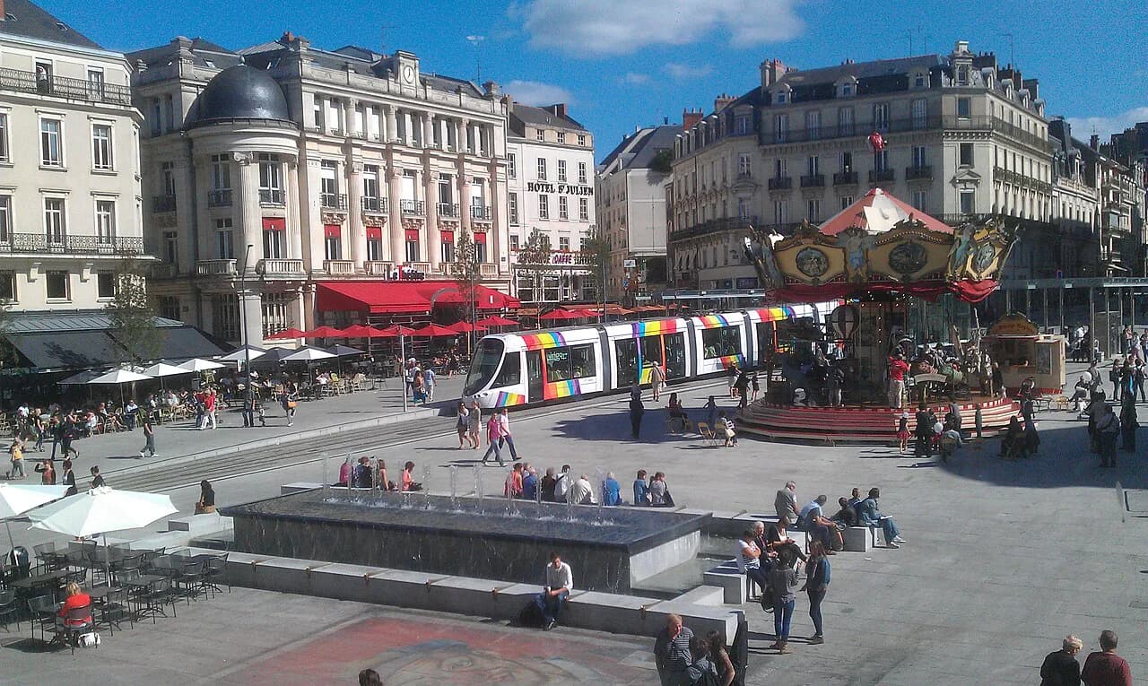 Angers Neighborhoods: 4 Area Guides