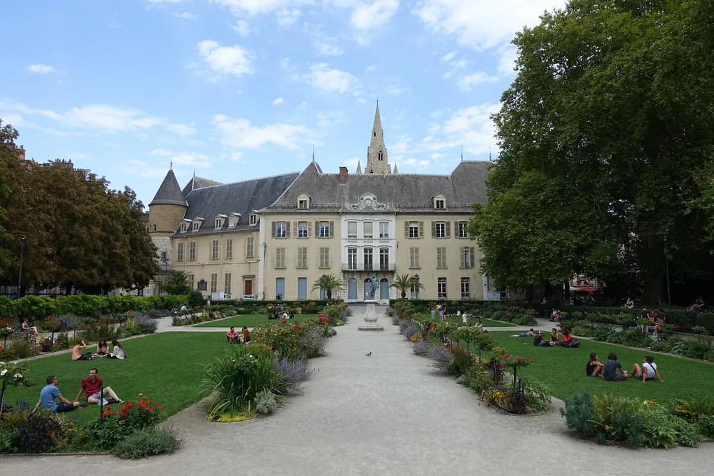 Jardin de Ville Grenoble: Your Guide to the City Park