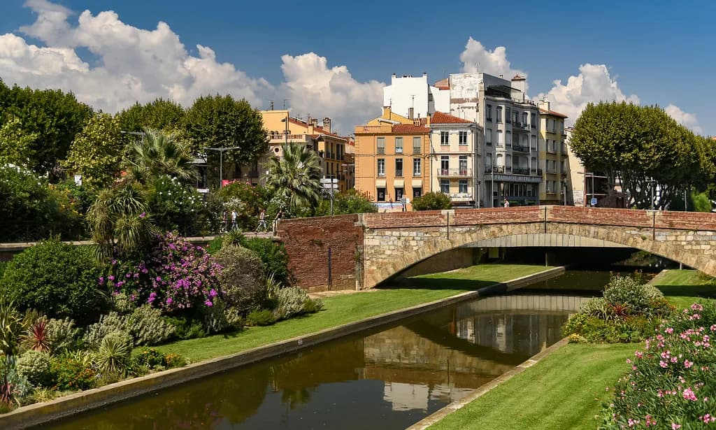 Les Platanes Perpignan: Where to Stay on a Short Break