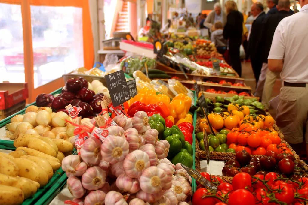 Markets in Cannes: Days, Times and What Each One Sells