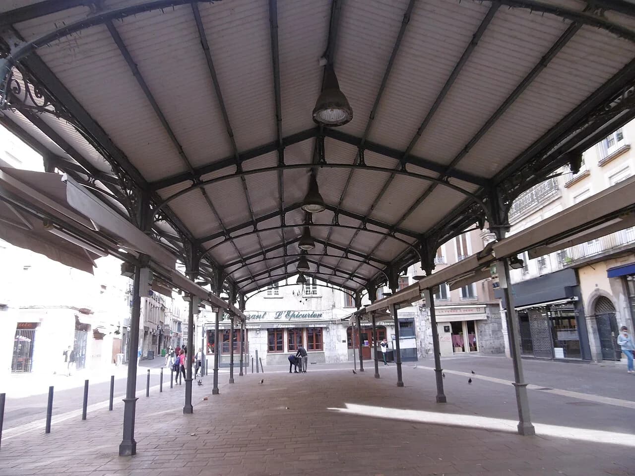 Grenoble Markets: Which Days to Go and What to Expect