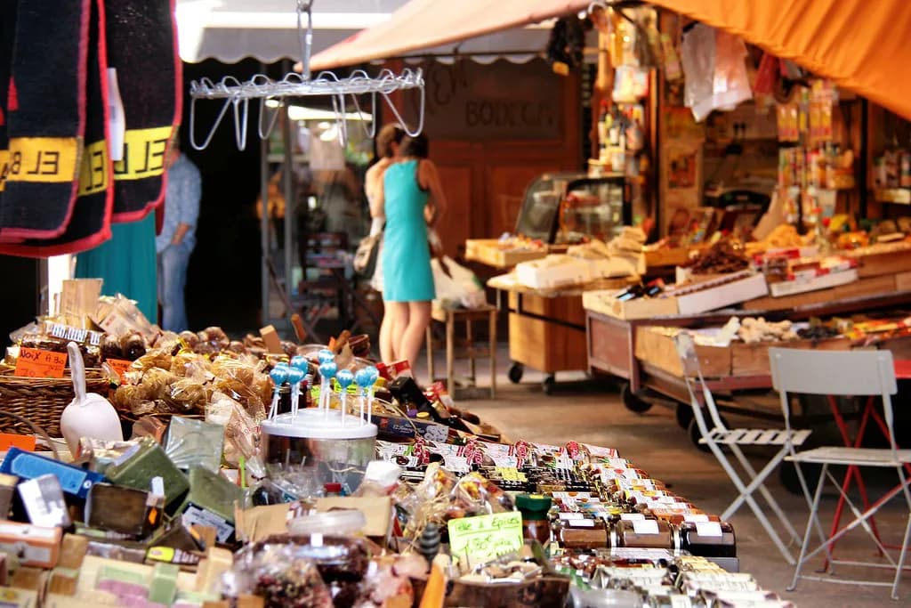 Markets in Perpignan: A Practical Guide to the Market Stalls