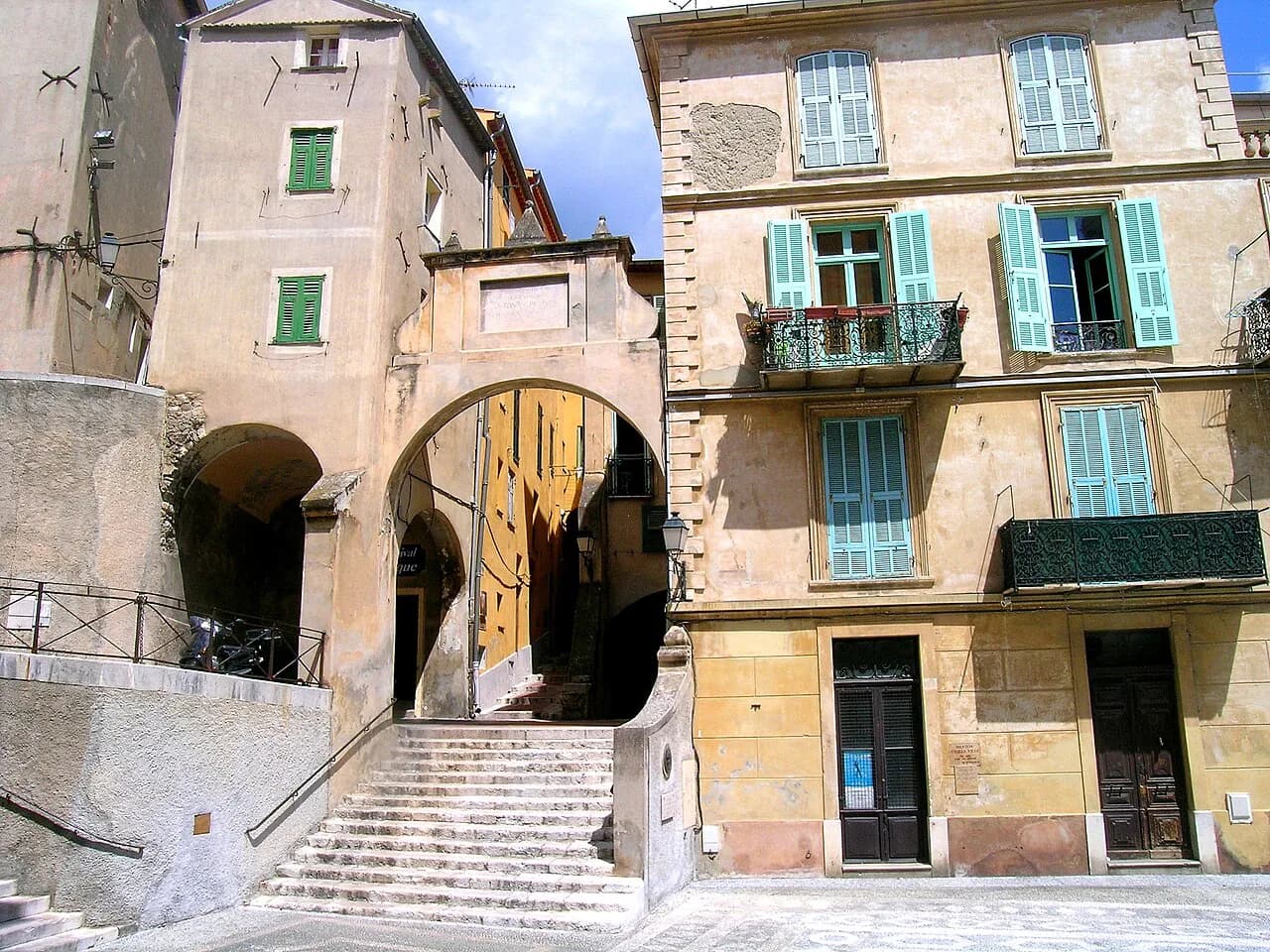Menton Itinerary: How to Plan 1, 2 or 3 Days on the Riviera