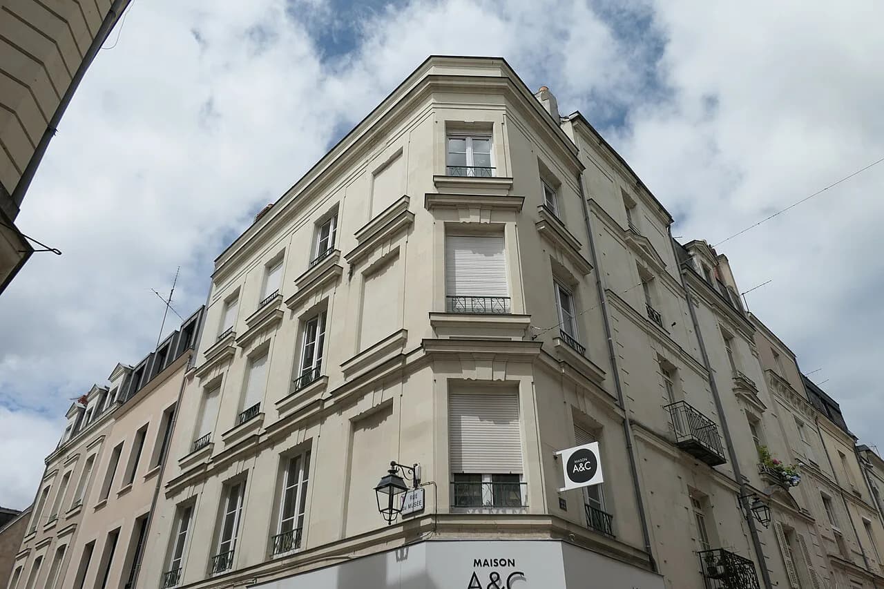 Saint-Aubin, Angers: Neighbourhood Guide for a Short Break