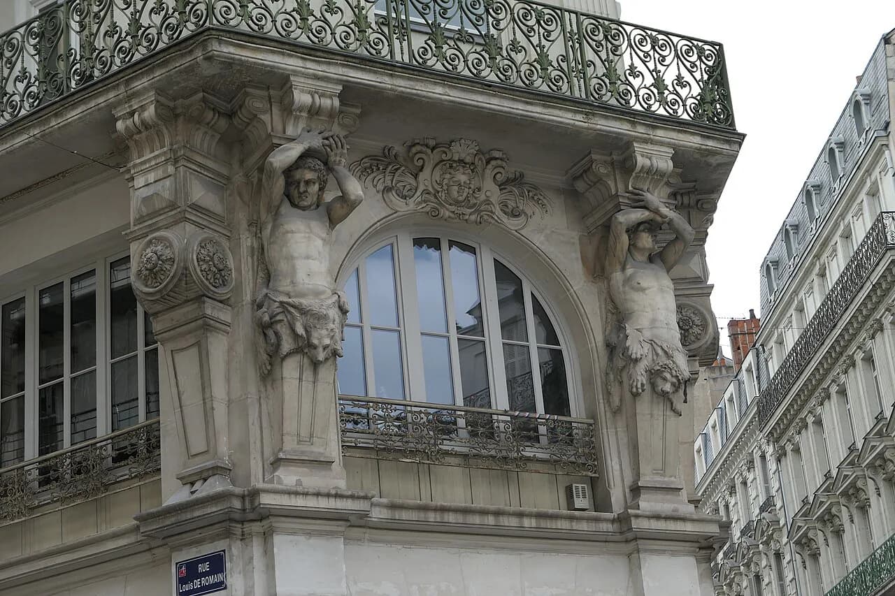 Shopping in Angers: Streets, Markets and Sunday Closures