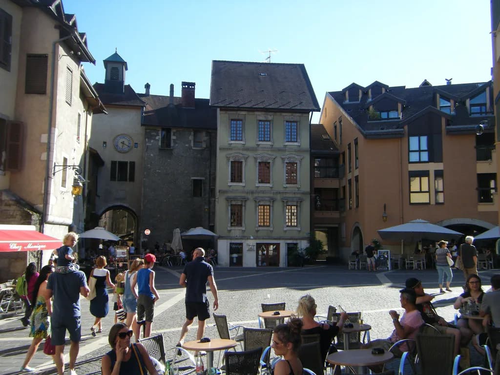Shopping in Annecy: What to Buy and Where
