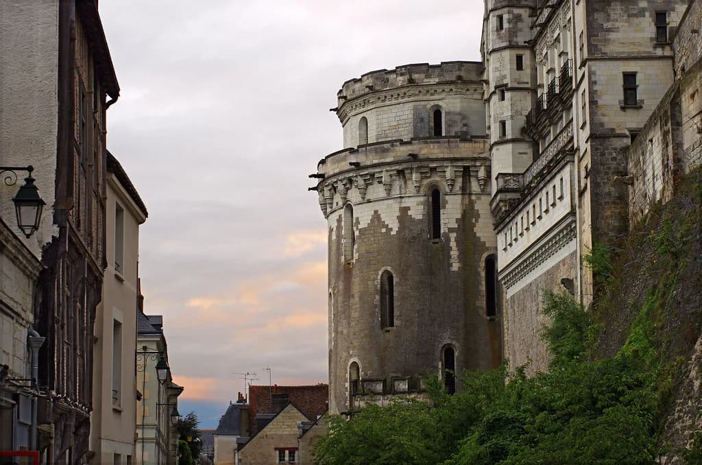 Tour des Minimes, Amboise: The Château's Spiral Ramp Tower