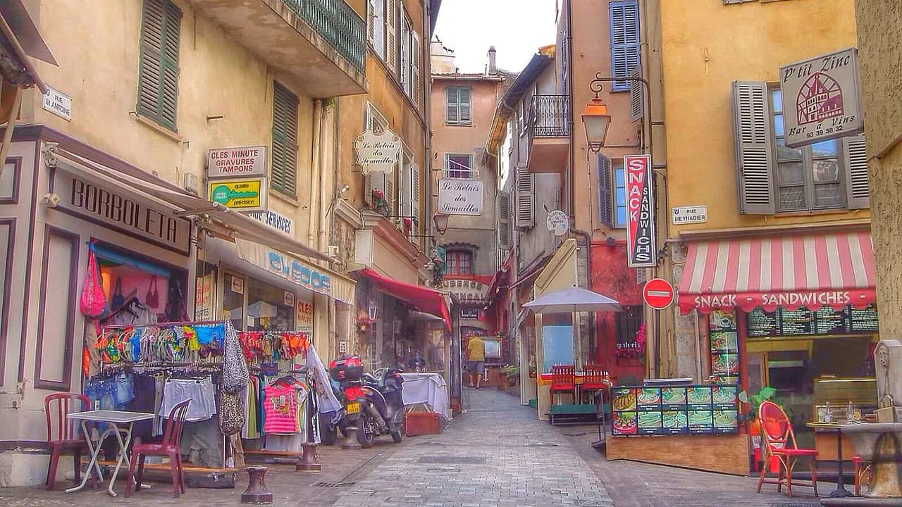 Best Time to Visit Cannes: Month-by-Month Weather and Crowds