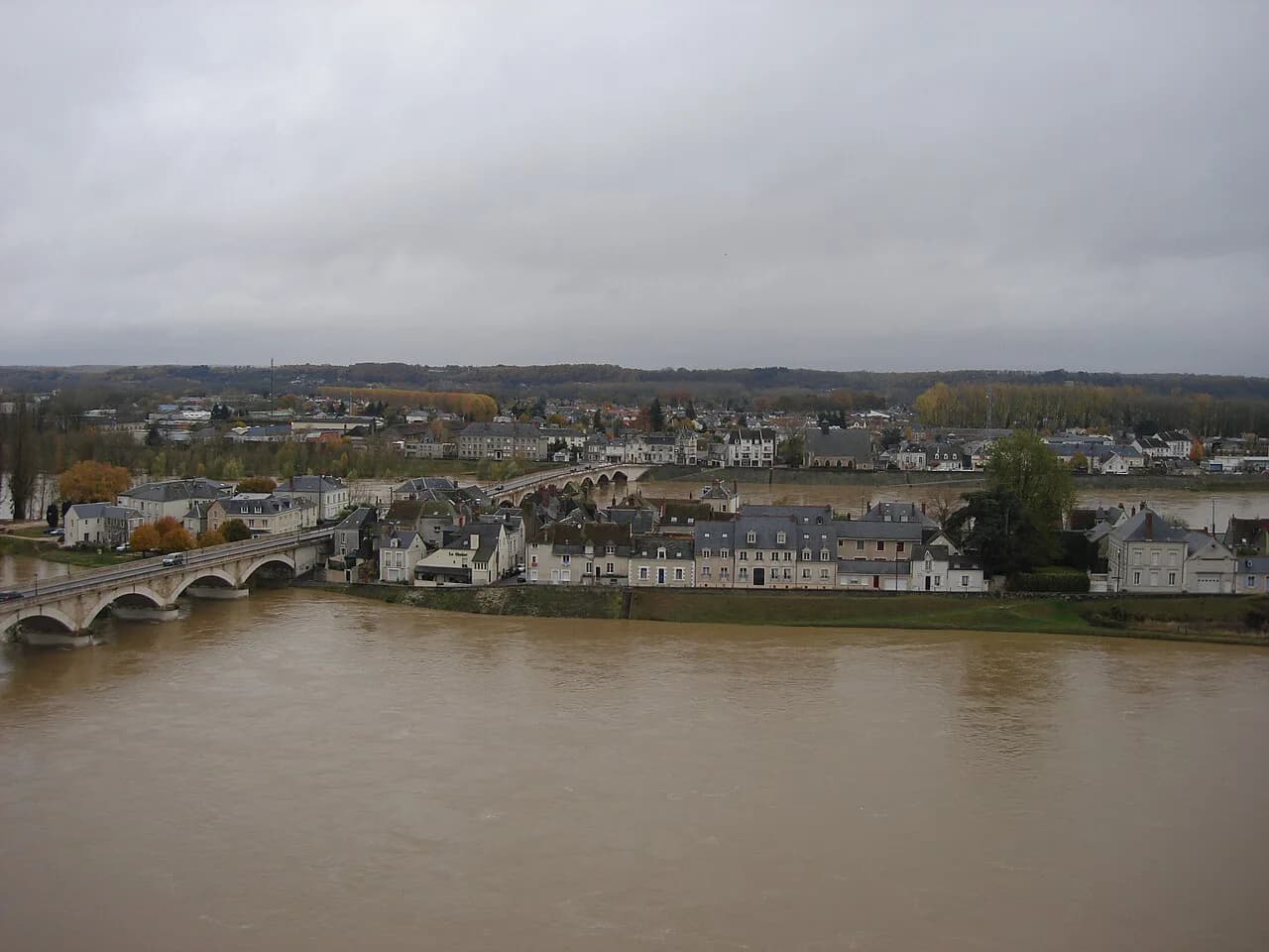 Is Amboise Worth Visiting? Honest Travel Guide