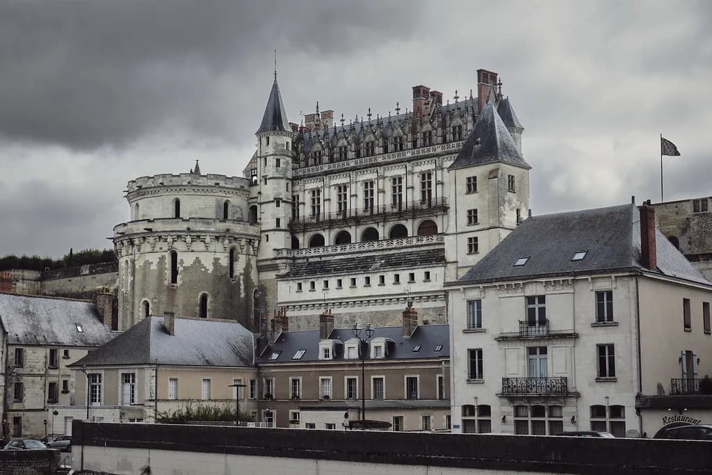 Amboise Market: Which Days to Go and What to Expect