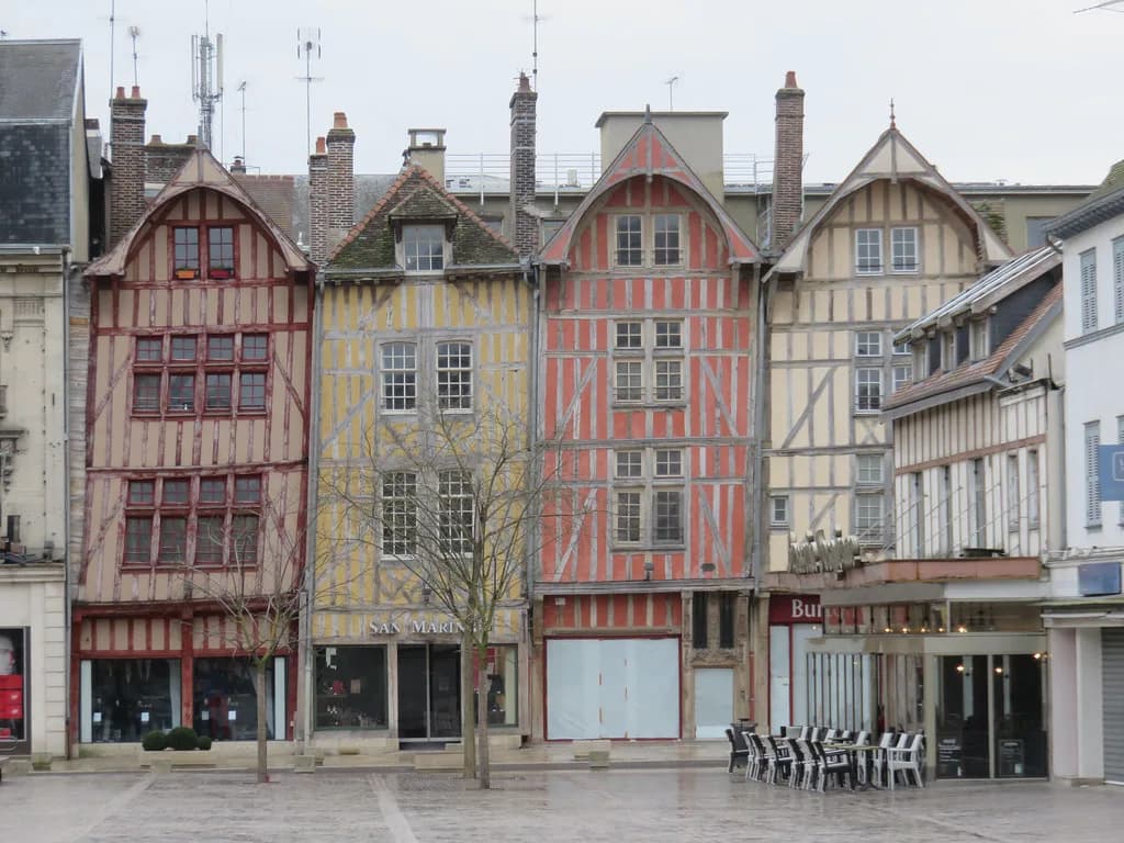 Troyes Old Town: What to See and How to Walk It