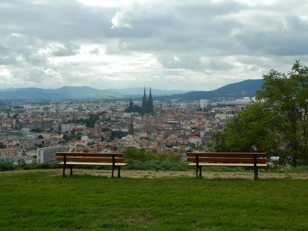 ClermontFerrandBenches, Clermont-Ferrand