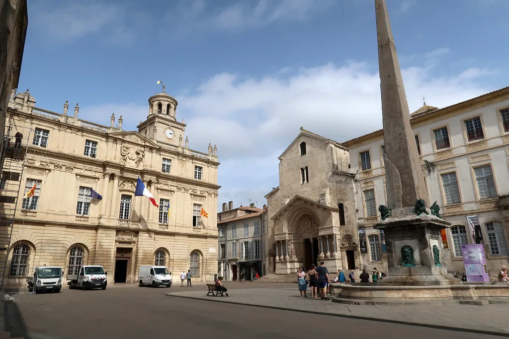 Arles - Place de la République