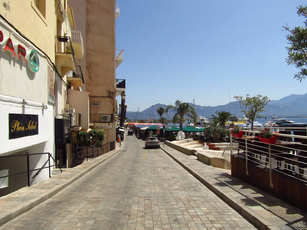CalviStreet, Calvi