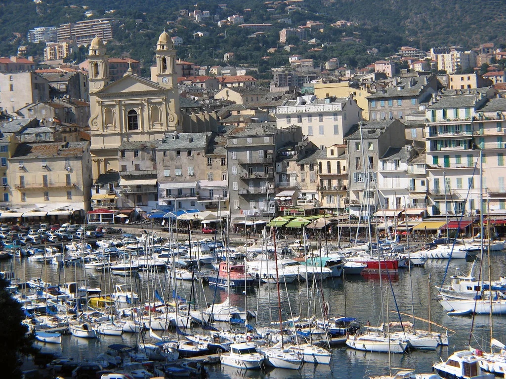 vieux port et église St Jean, Bastia