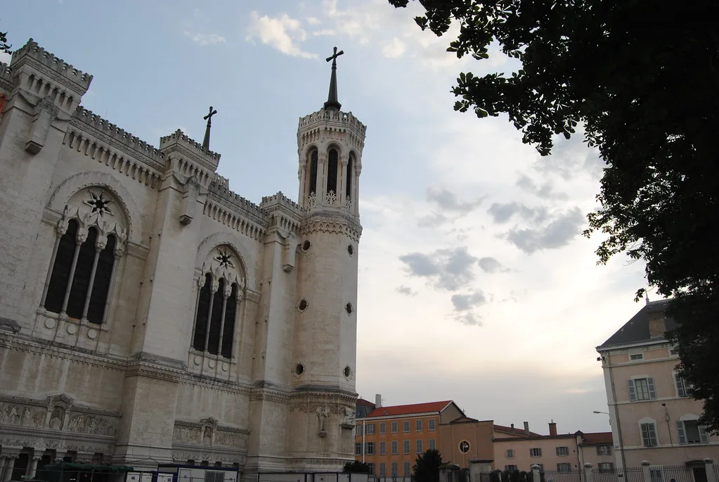 Venue view: Basilica of Notre-Dame de Fourvière in Lyon. Resized and converted to WebP.