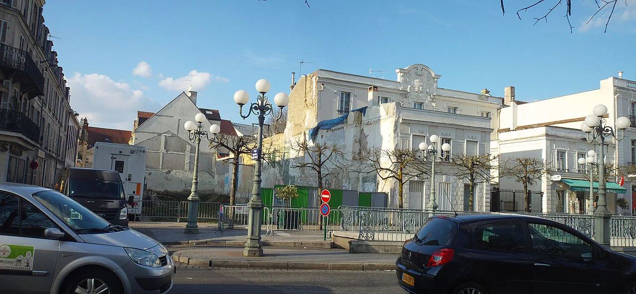 Fontainebleau - Place Napoléon-Bonaparte