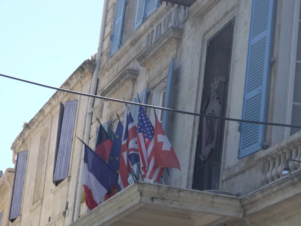 Place du Forum, Arles - flags