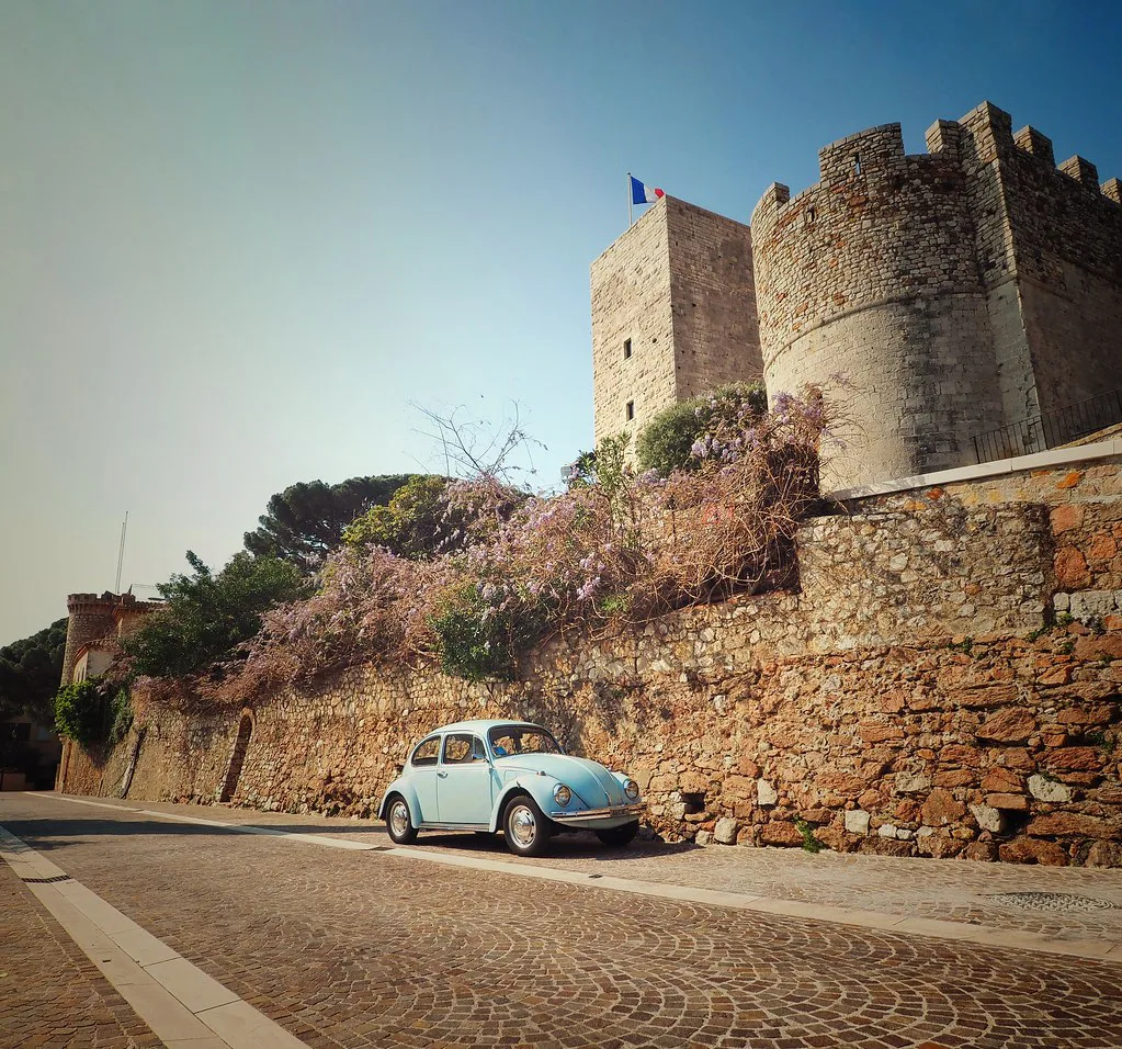 Grand Tour, Cannes