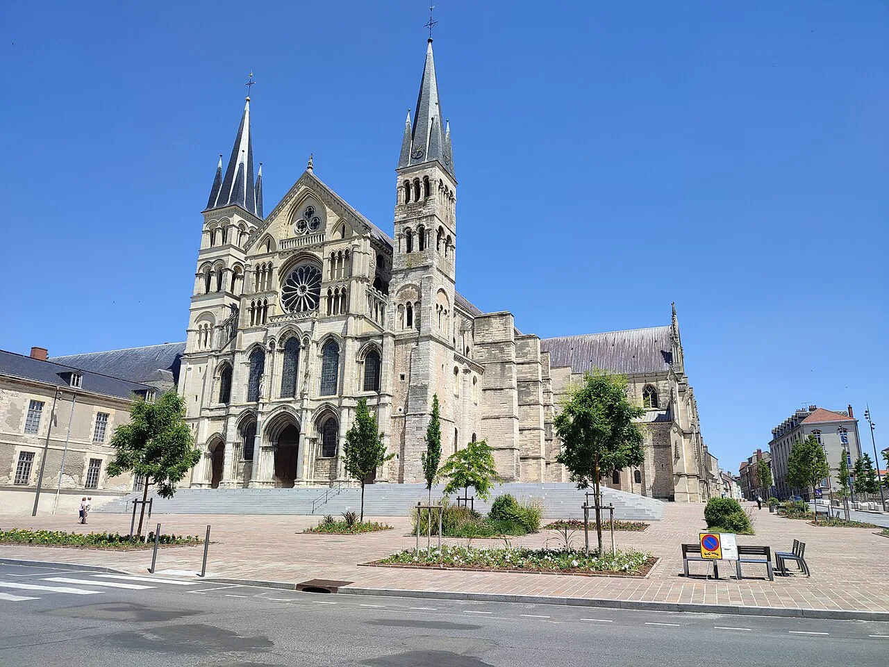 Reims - basilique Saint-Remi