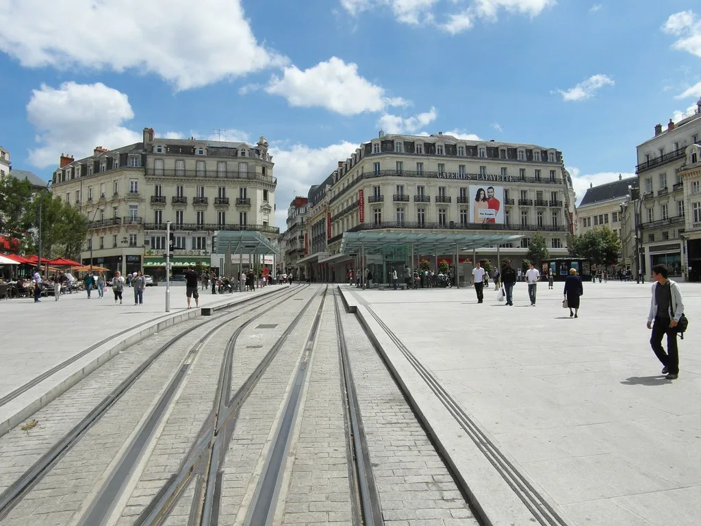 Angers - Tramway - Place du Ralliement