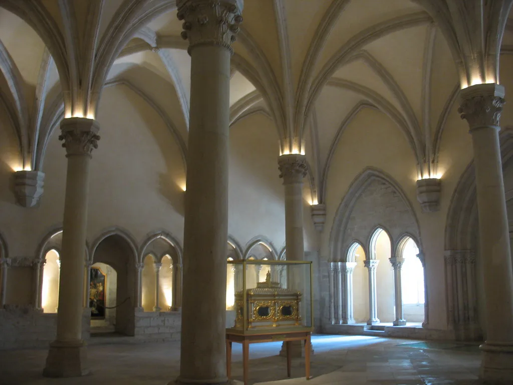 Voormalig klooster van Saint-Remi - Reims {juni }