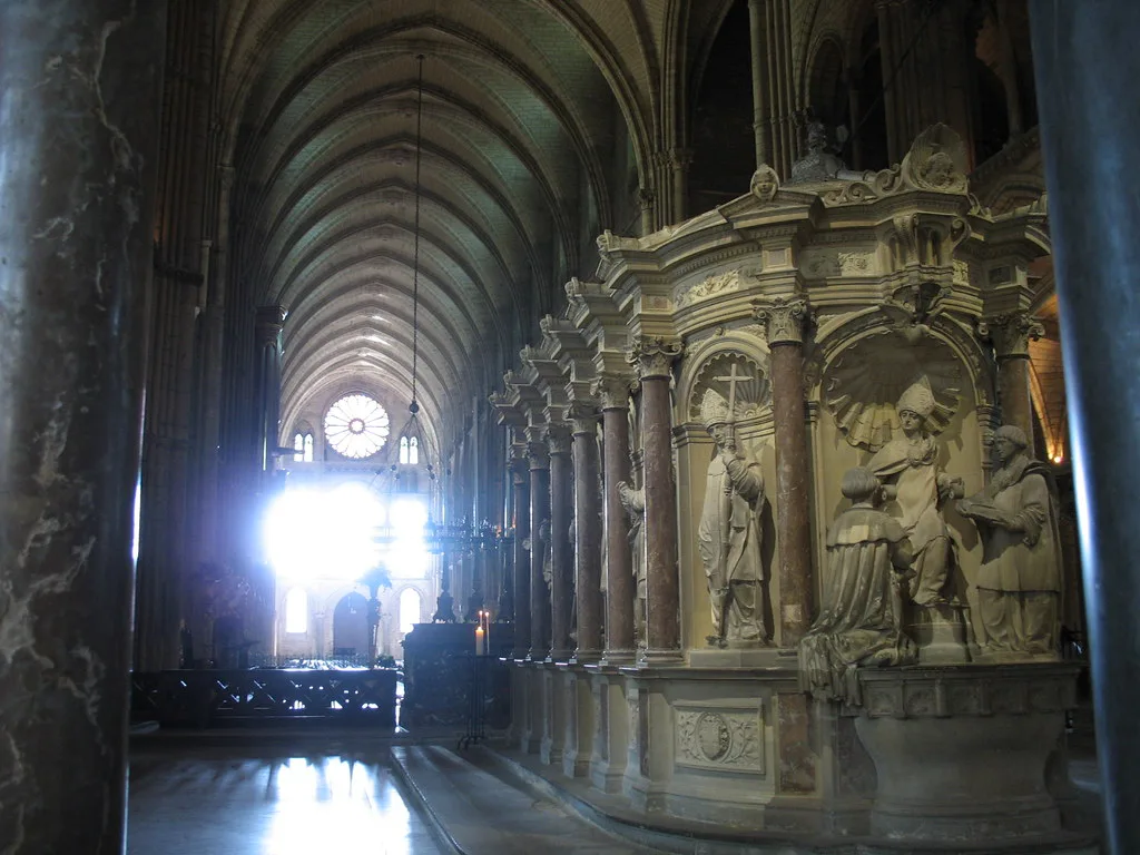 Venue view: Basilique Saint-Remi de Reims, the historic abbey church in Reims. Resized and converted to WebP.
