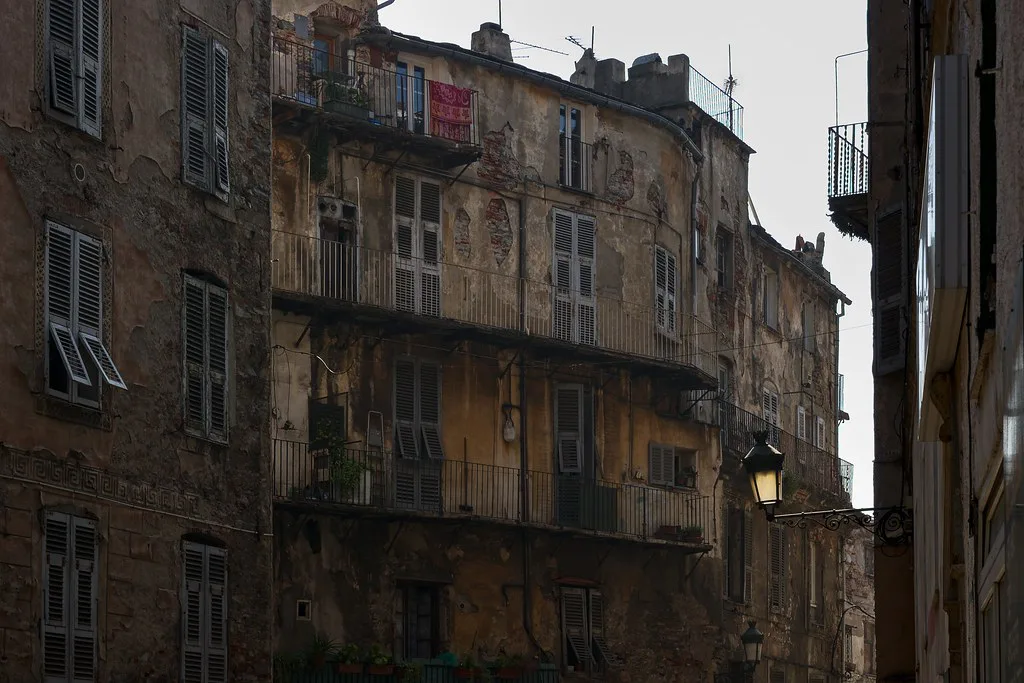 Patina, Bastia