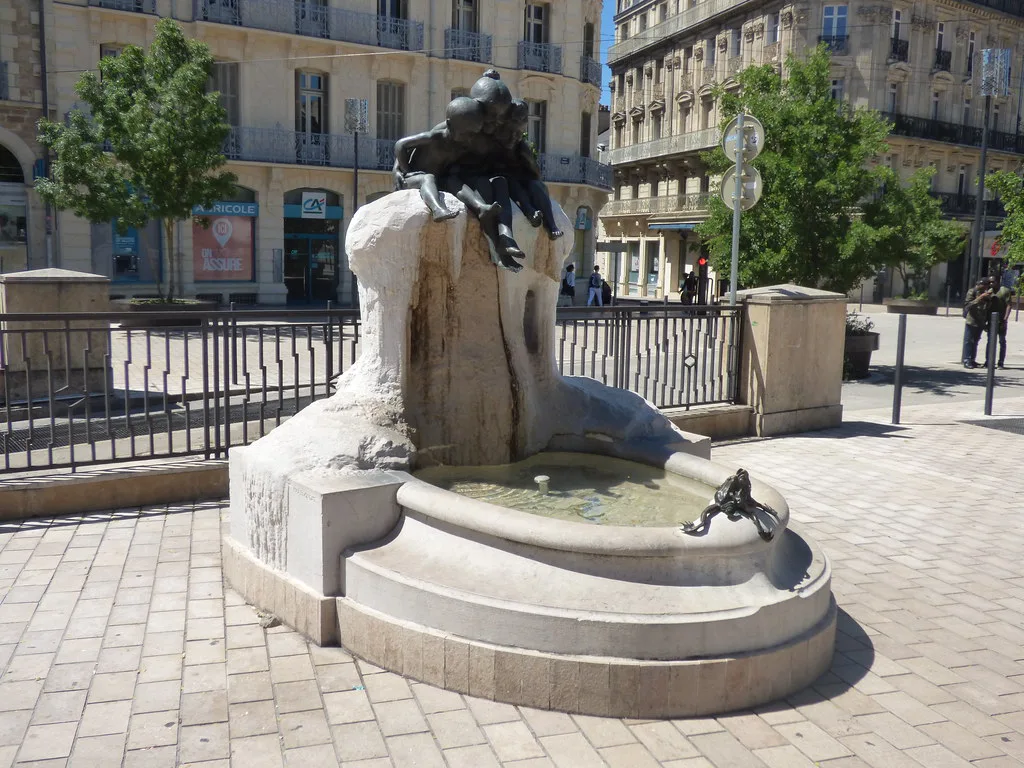 Place Darcy, Dijon - fountain